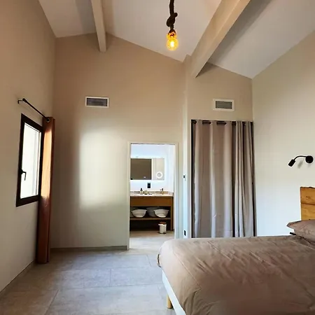 펜션 Les Charmes 나르본